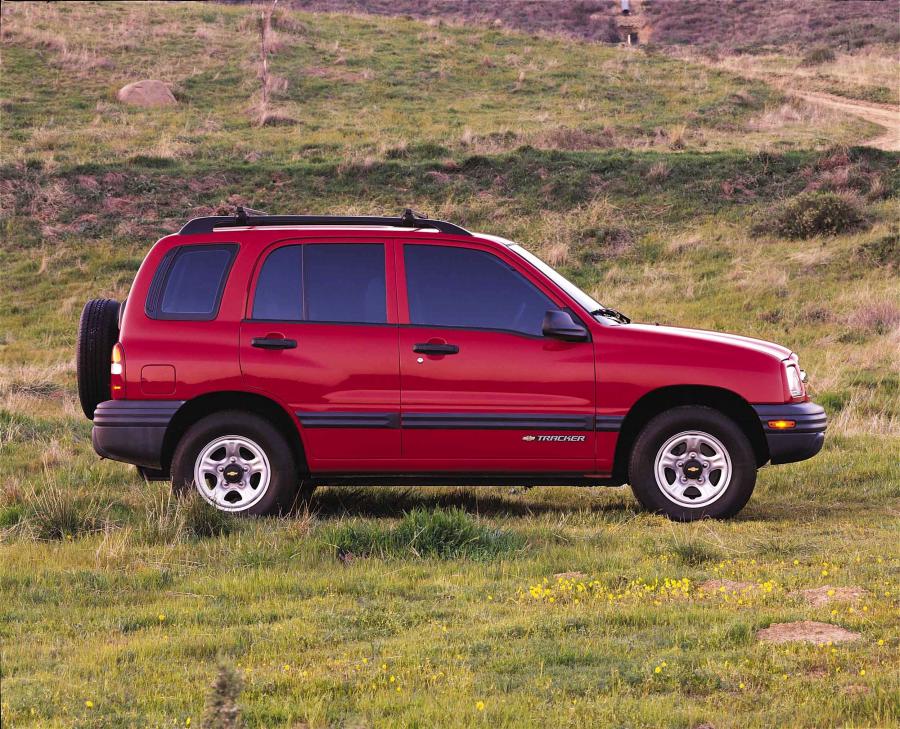  Chevrolet Tracker 2000 года  (фото 28 из 29)
